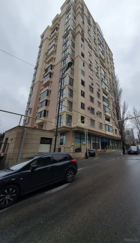 Satılır 3 otaqlı mənzil 116 m²