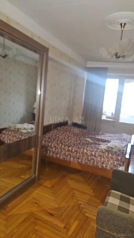 Satılır 2 otaqlı mənzil 65 m²