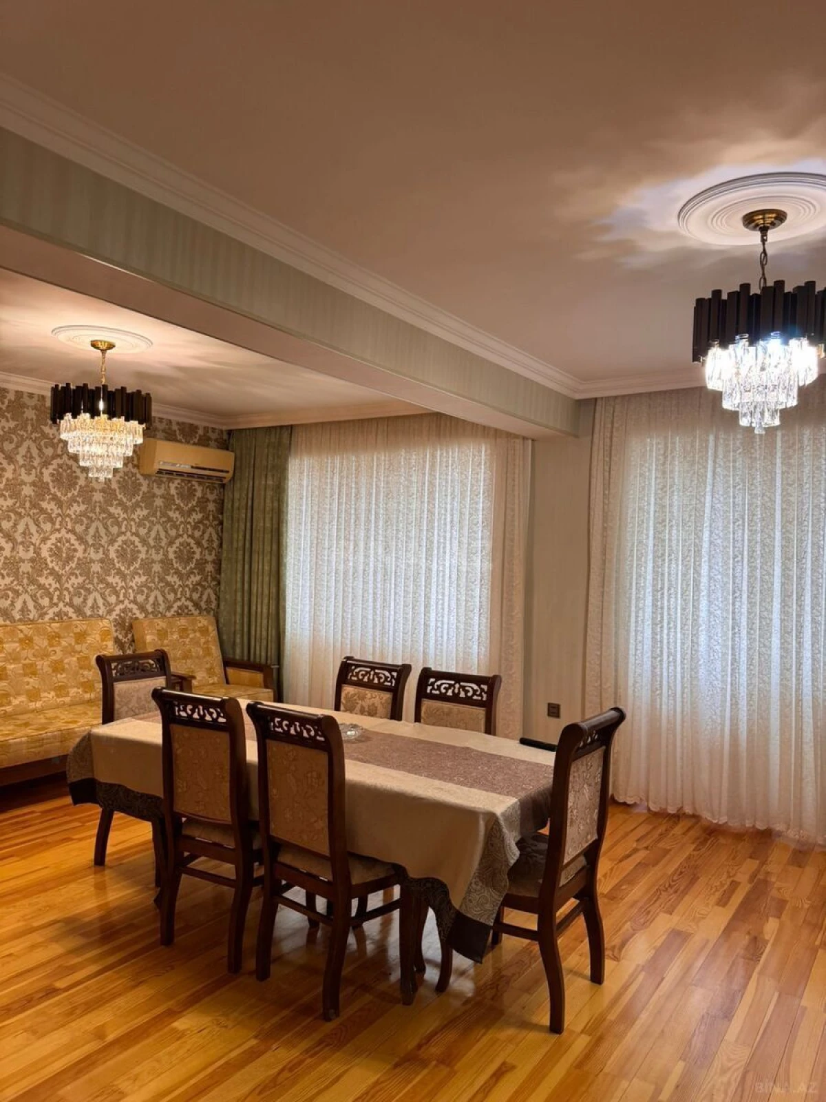 Satılır 4 otaqlı mənzil 100 m²