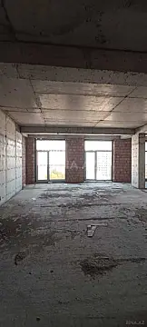 Satılır 4 otaqlı mənzil 245 m²