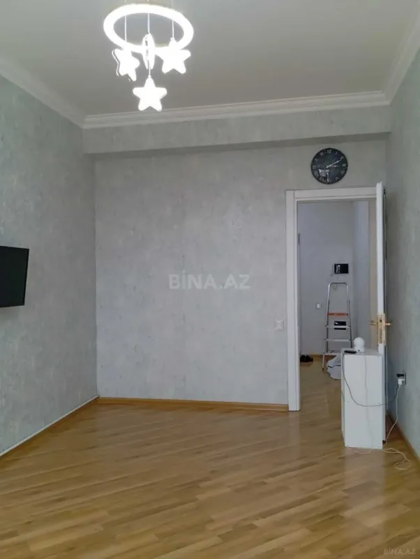 Satılır 3 otaqlı mənzil 110 m²