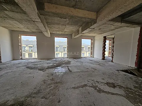 Satılır 3 otaqlı mənzil 139 m²