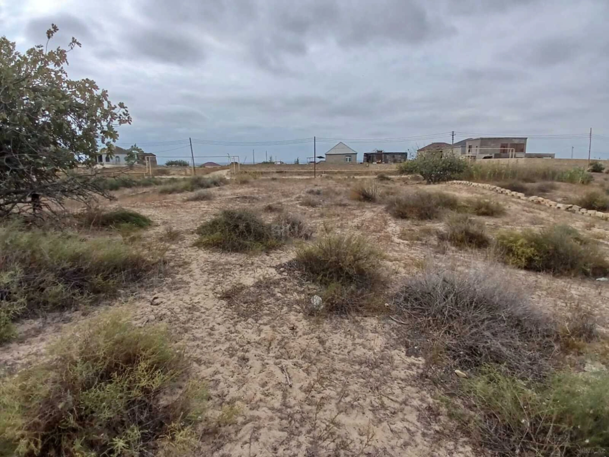 Satılır torpaq sahəsi 12 m²