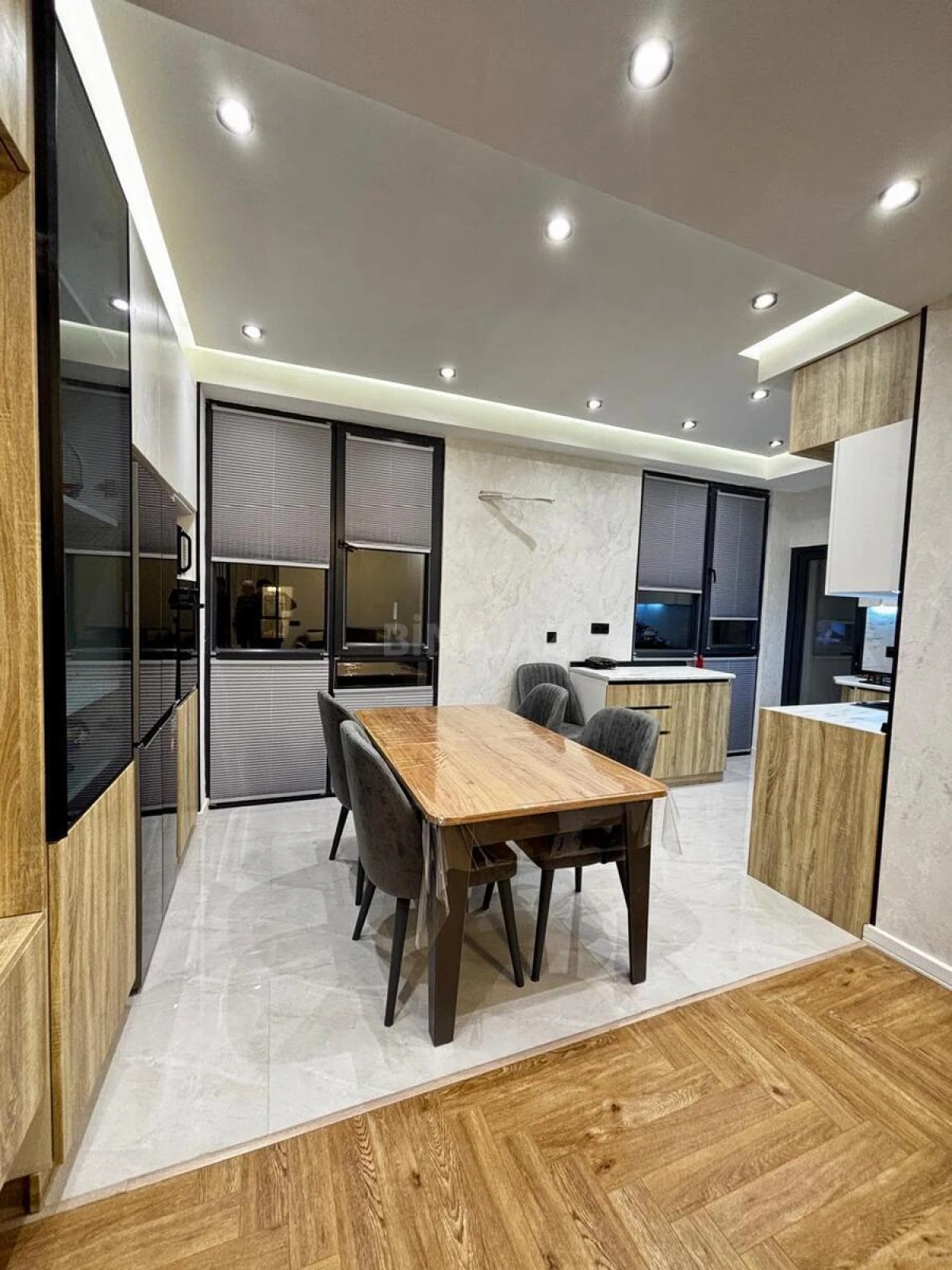 Kirayə verilir 3 otaqlı mənzil 90.7 m²