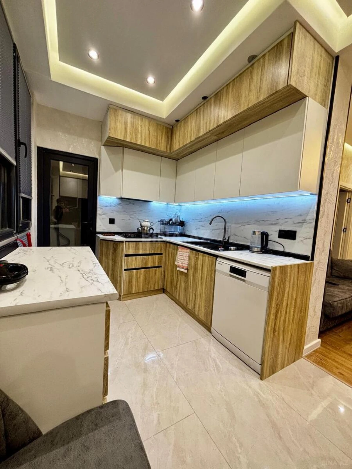 Kirayə verilir 3 otaqlı mənzil 90.7 m²