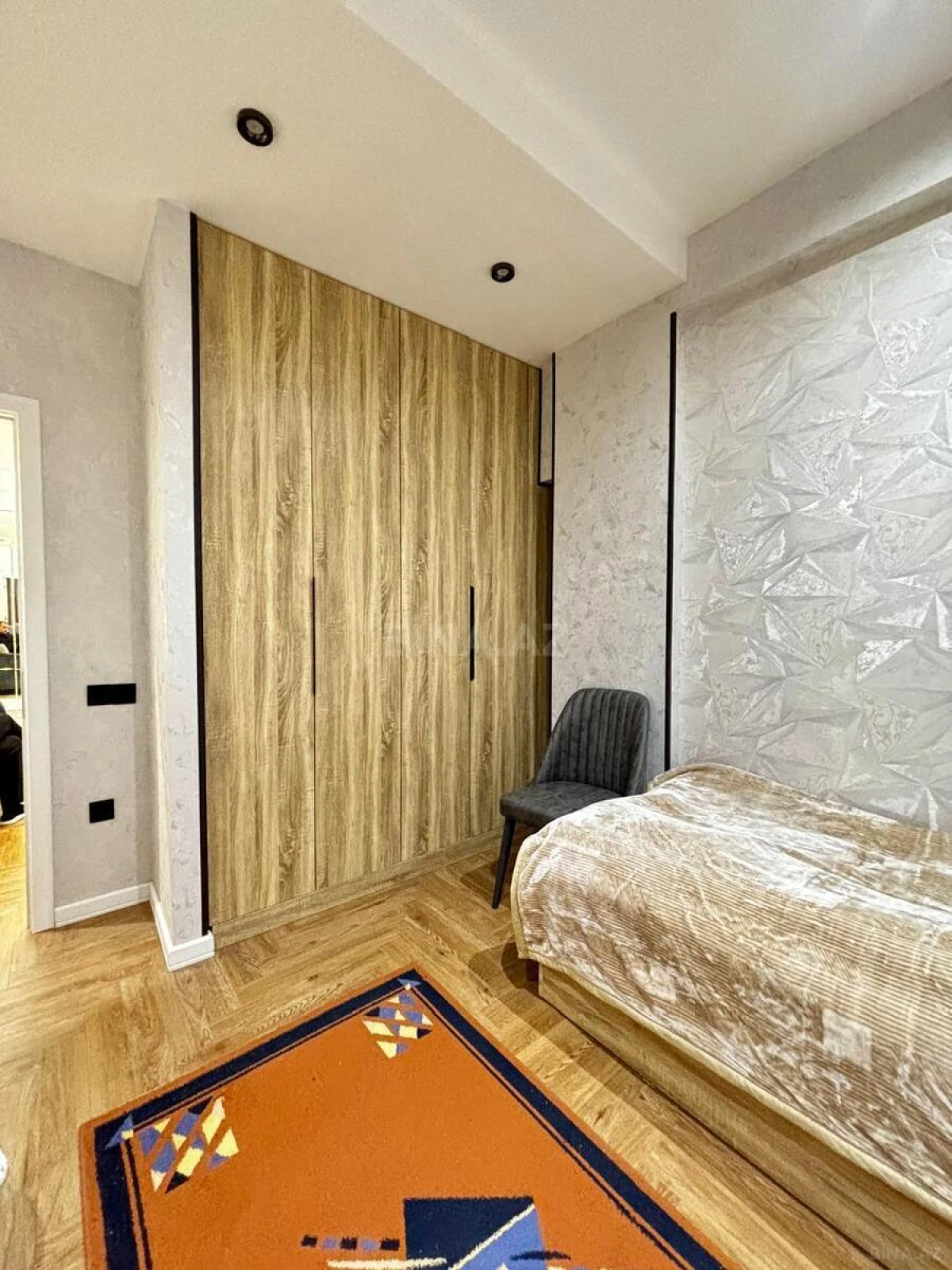 Kirayə verilir 3 otaqlı mənzil 90.7 m²