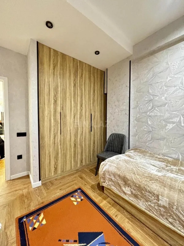 Kirayə verilir 3 otaqlı mənzil 90.7 m²