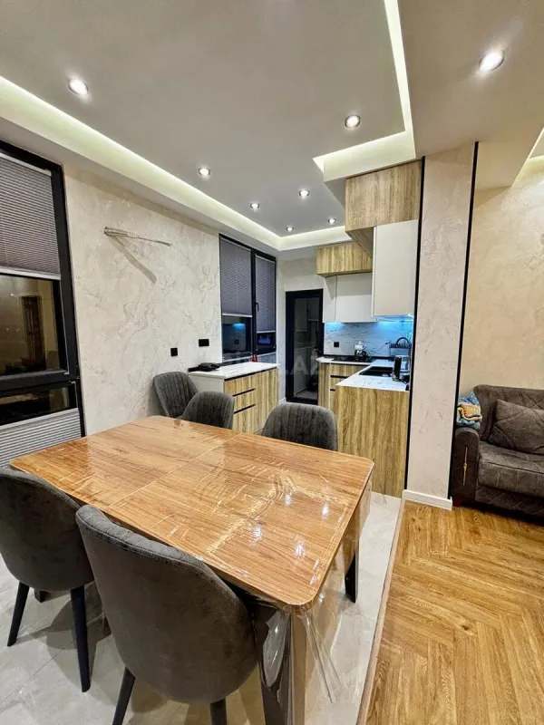 Kirayə verilir 3 otaqlı mənzil 90.7 m²