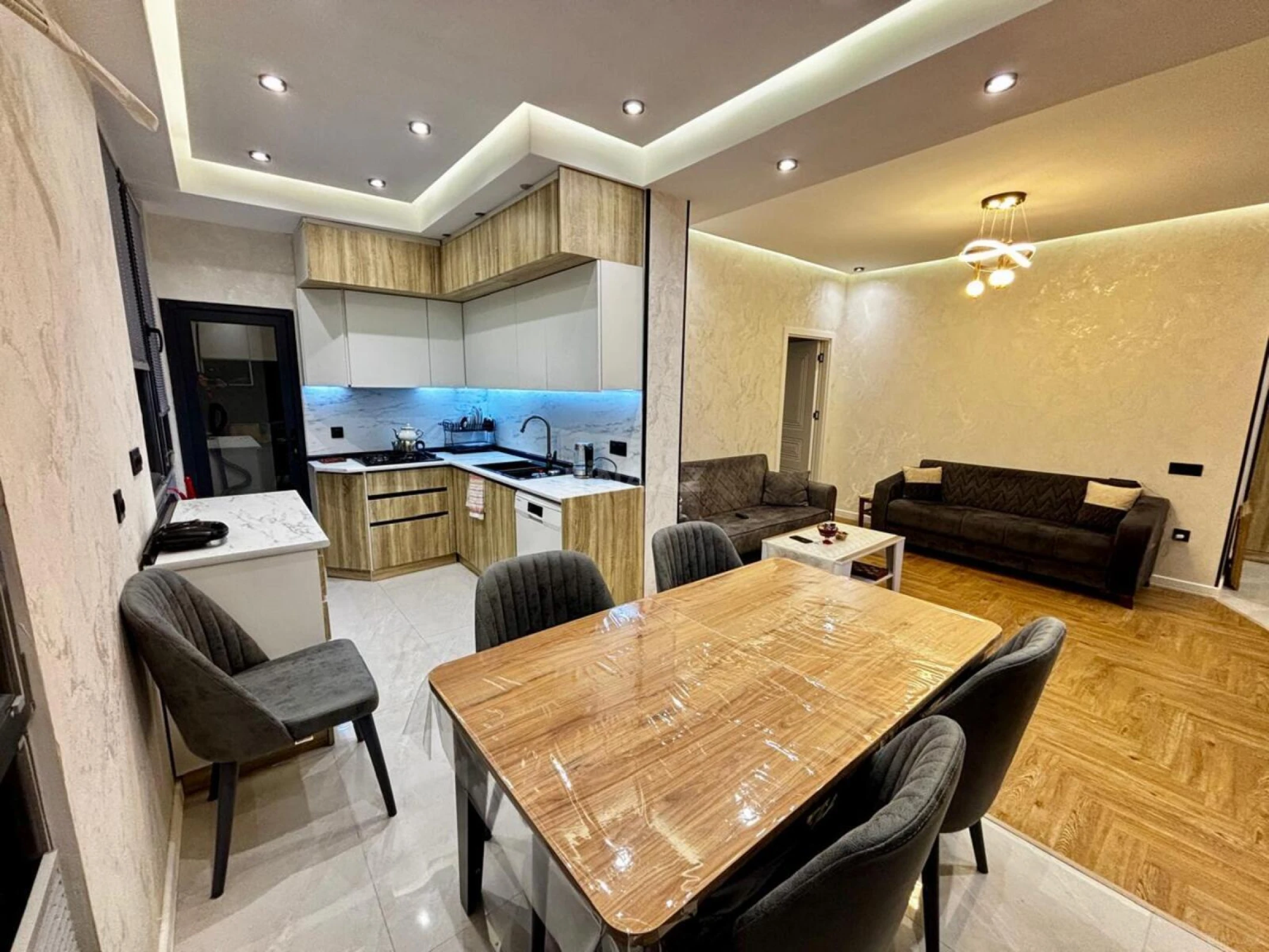 Kirayə verilir 3 otaqlı mənzil 90.7 m²