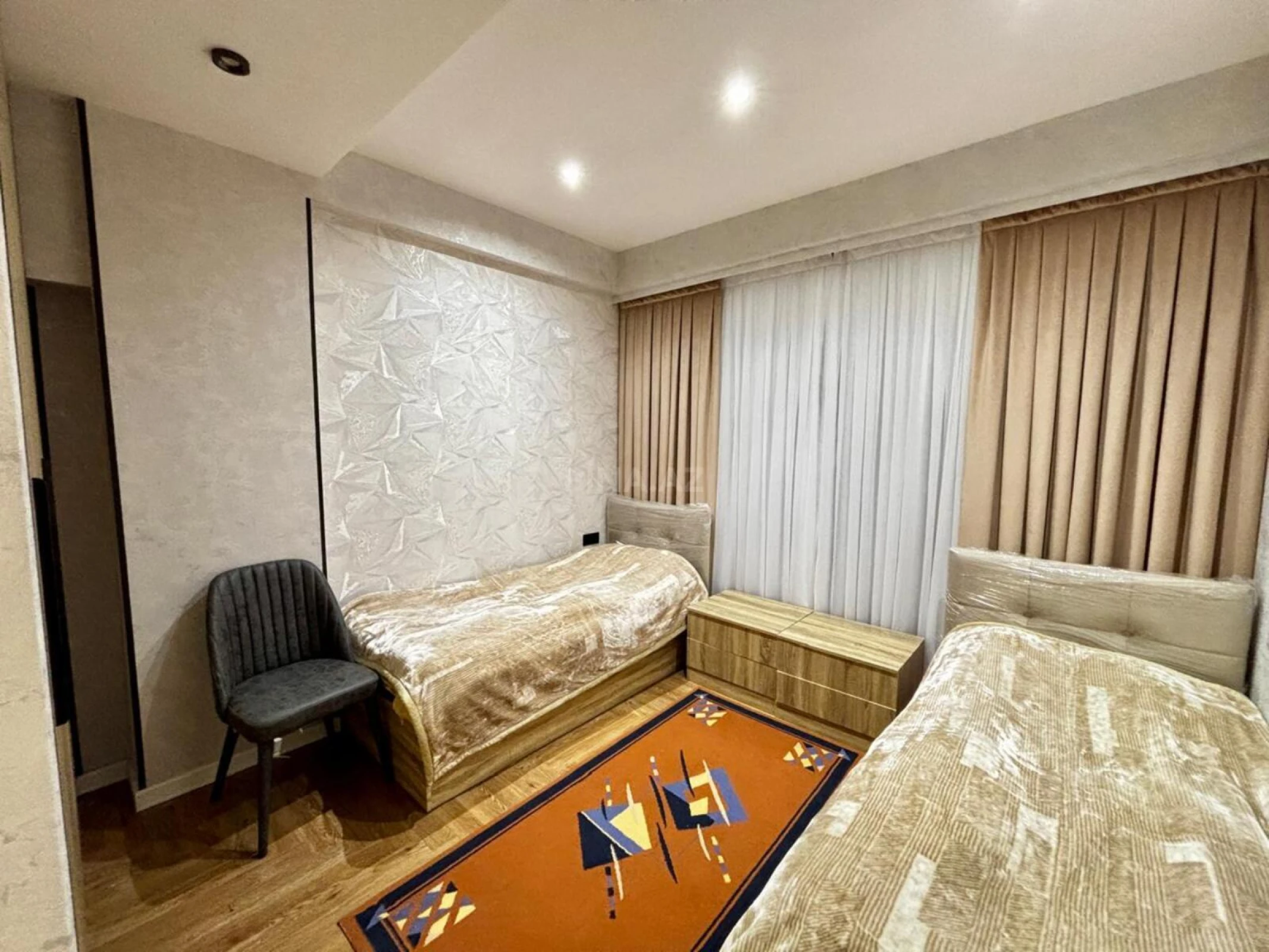 Kirayə verilir 3 otaqlı mənzil 90.7 m²