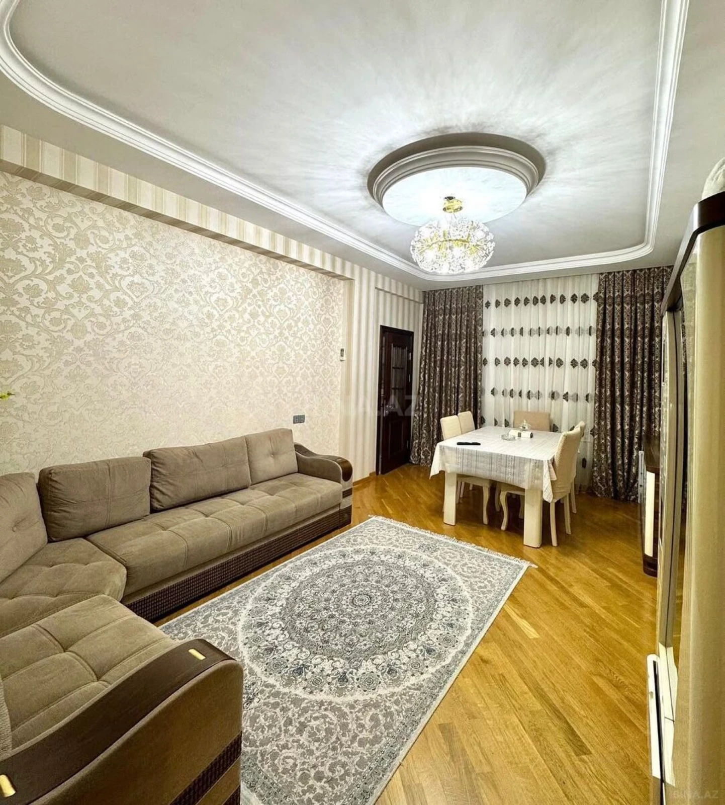 Satılır 3 otaqlı mənzil 90 m²