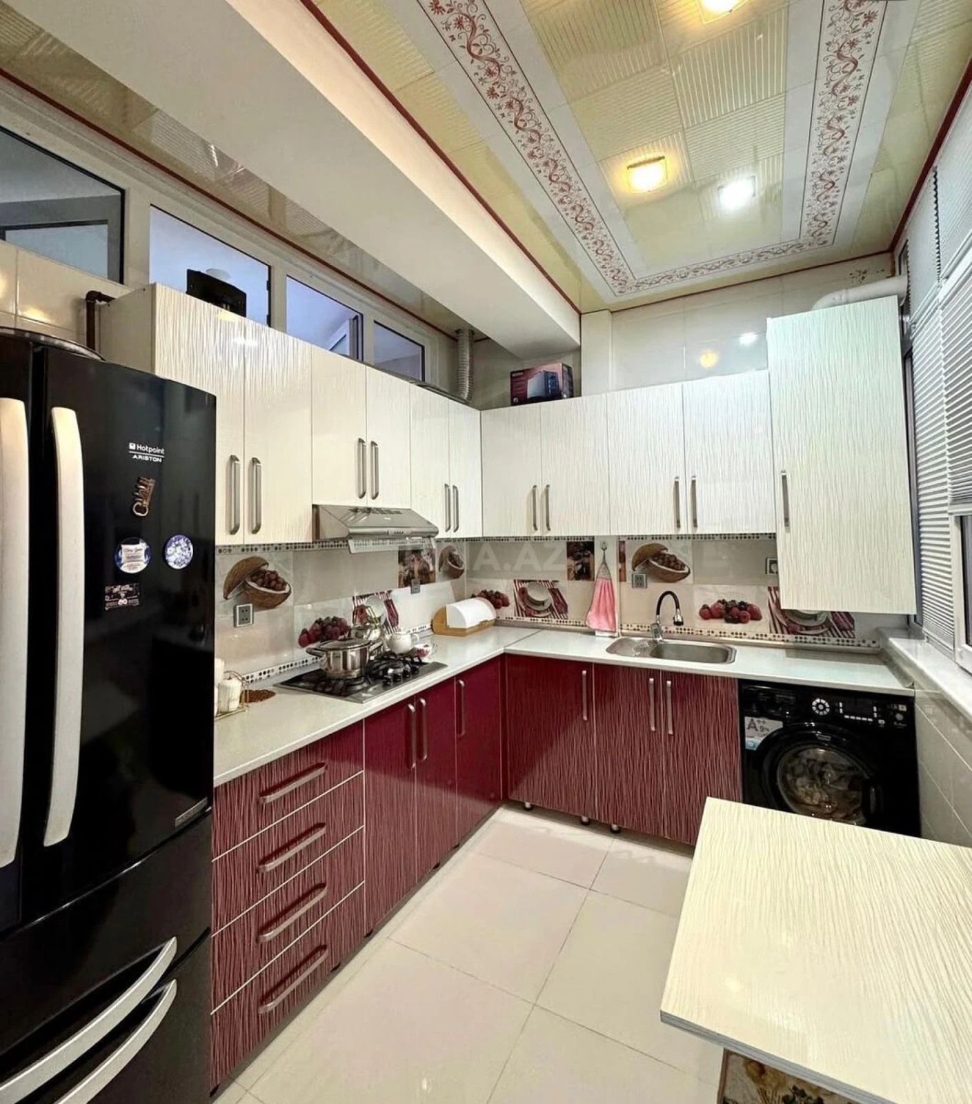 Satılır 3 otaqlı mənzil 90 m²