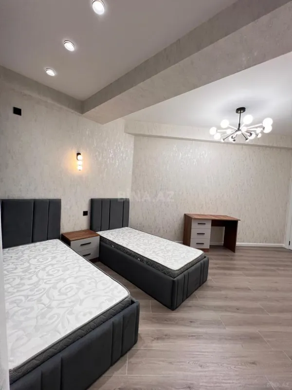 Satılır 3 otaqlı mənzil 107 m²