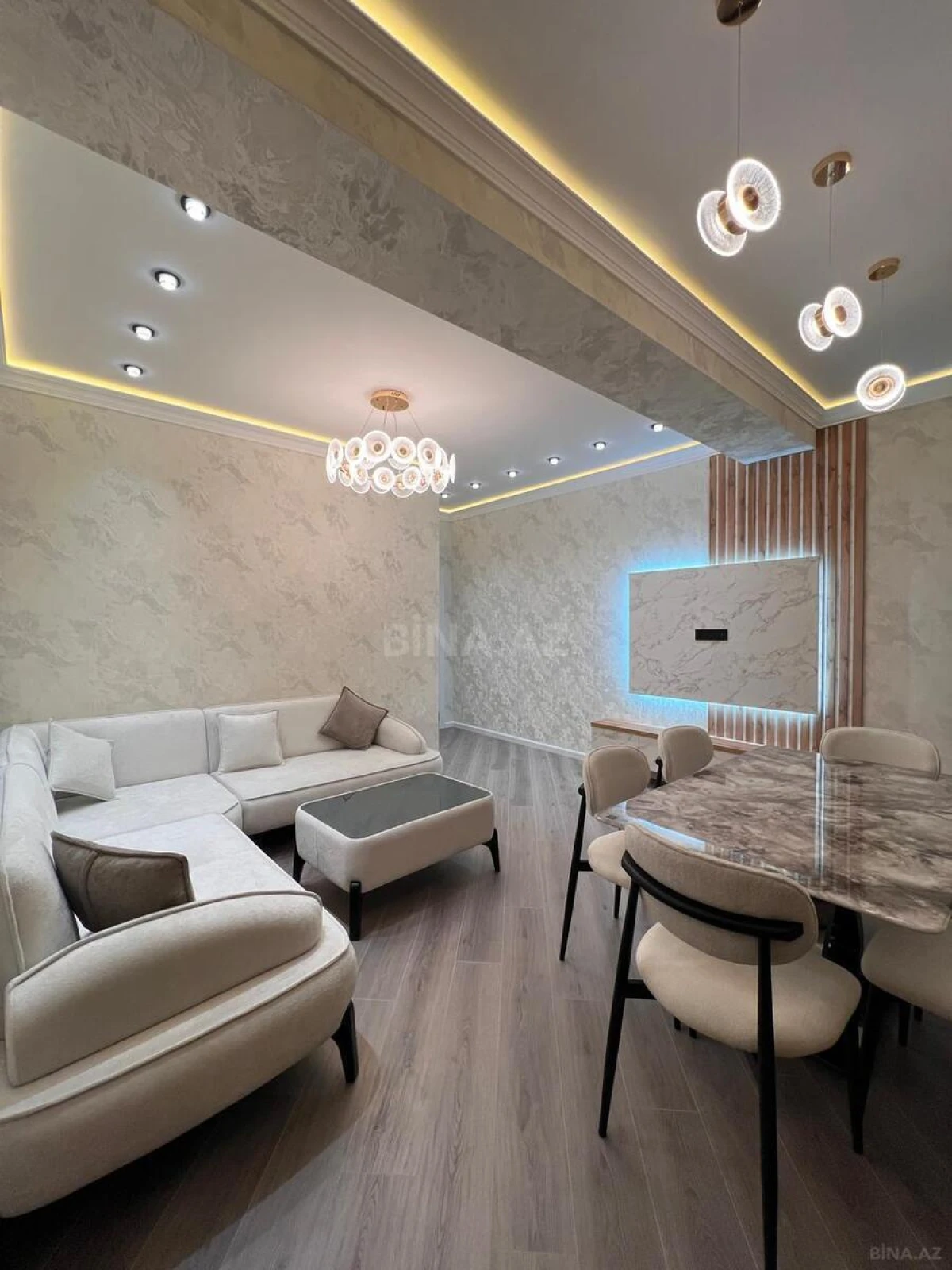 Satılır 3 otaqlı mənzil 107 m²