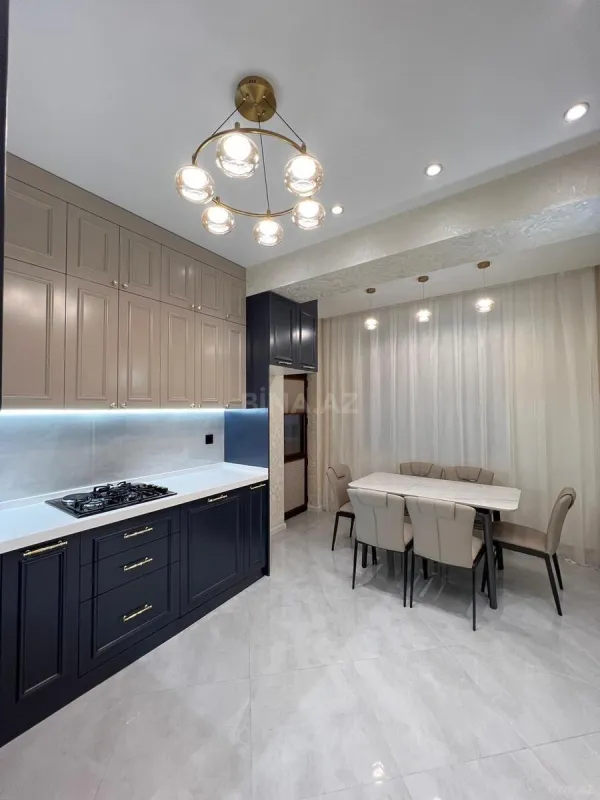 Satılır 3 otaqlı mənzil 107 m²