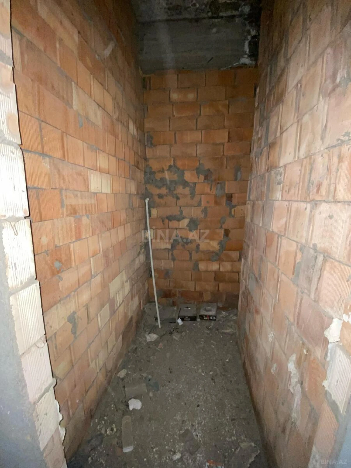 Satılır 4 otaqlı mənzil 155 m²