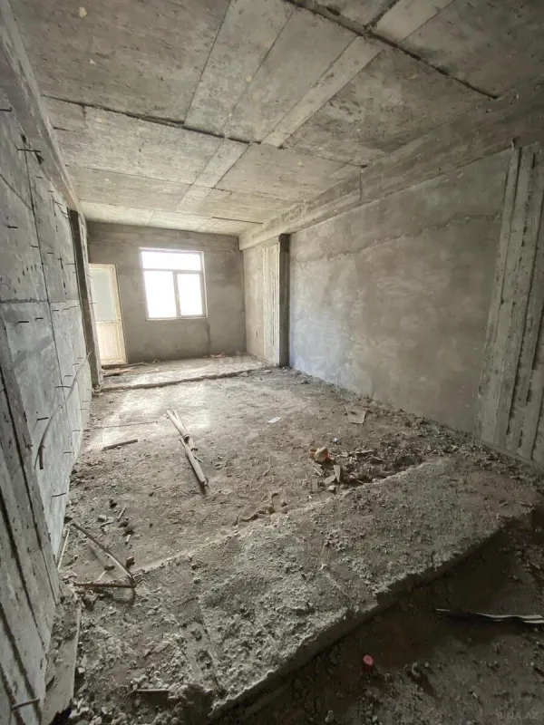 Satılır 4 otaqlı mənzil 155 m²