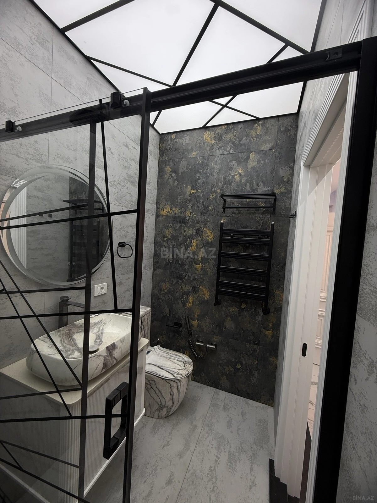 Satılır 3 otaqlı mənzil 90 m²