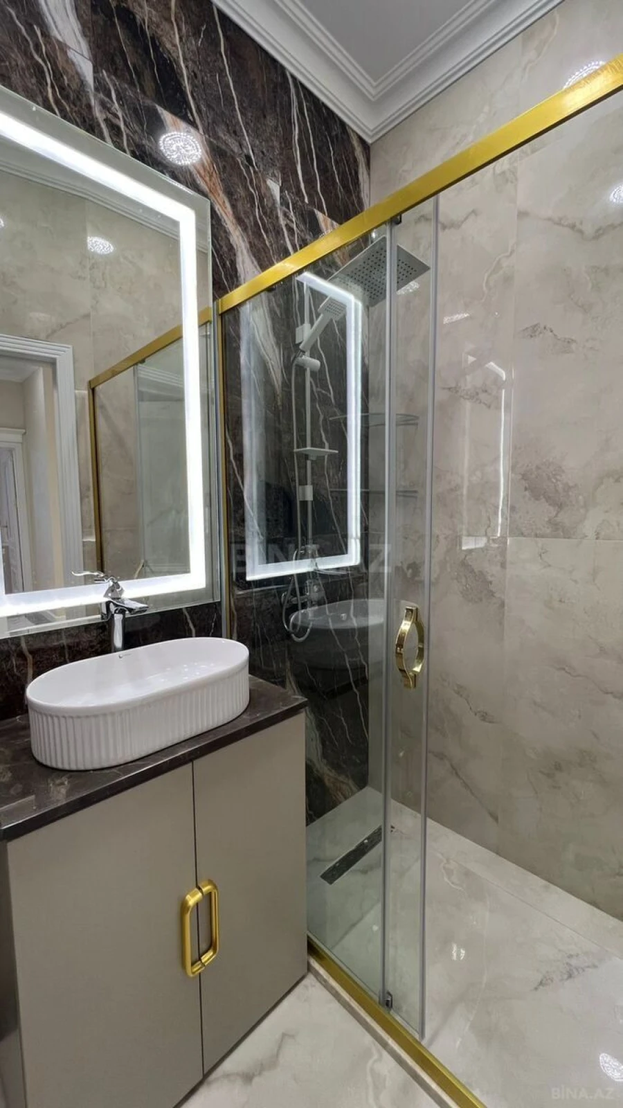 Satılır 3 otaqlı mənzil 77 m²