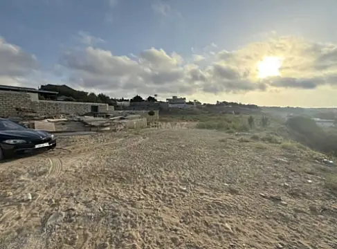 Satılır torpaq sahəsi 12 m²