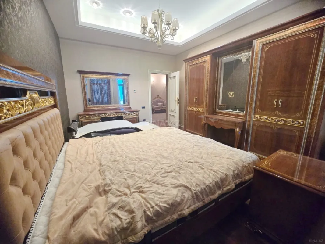 Kirayə verilir 5 otaqlı mənzil 280 m²