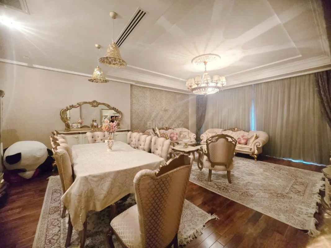 Kirayə verilir 5 otaqlı mənzil 280 m²