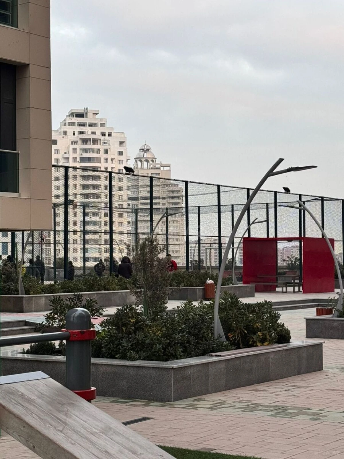 Satılır 3 otaqlı mənzil 148 m²