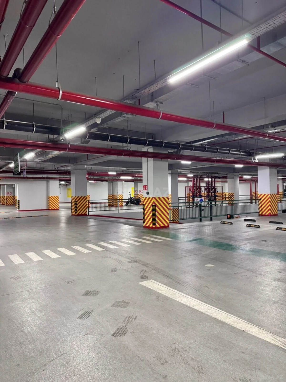 Satılır 3 otaqlı mənzil 148 m²