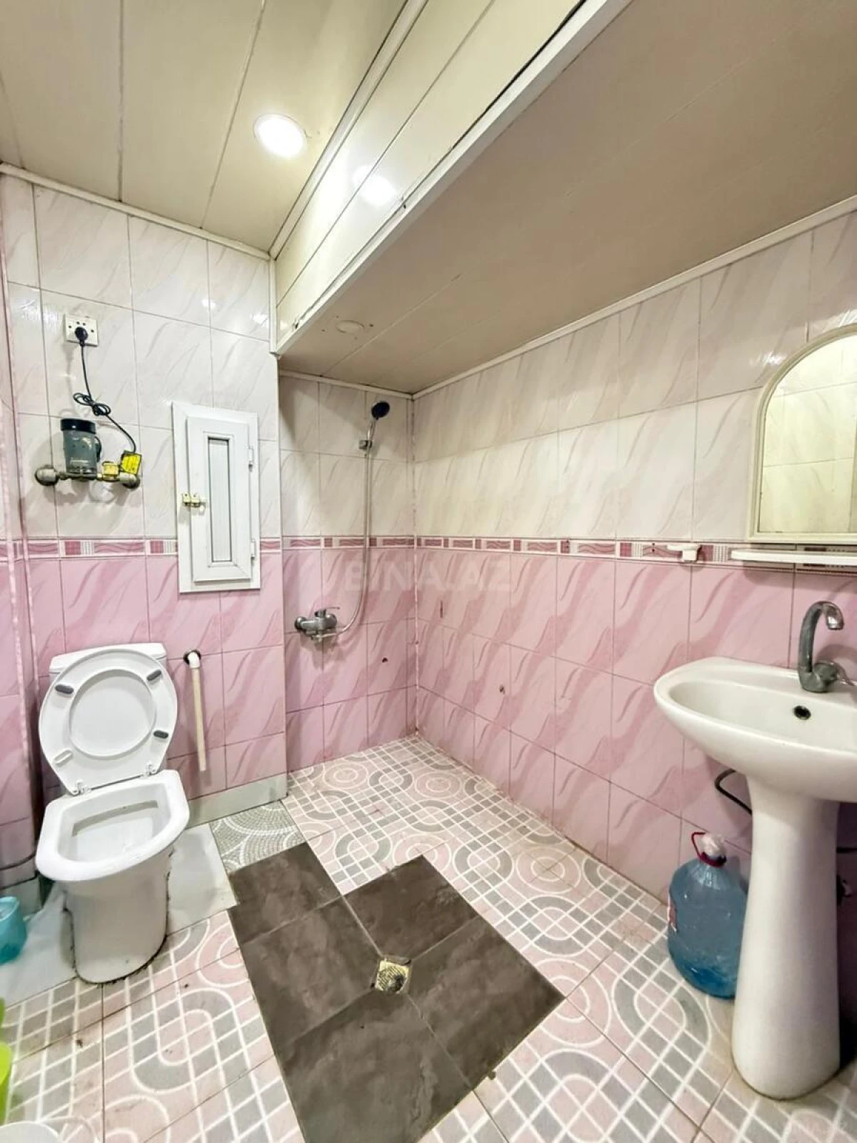 Satılır 1 otaqlı mənzil 45 m²