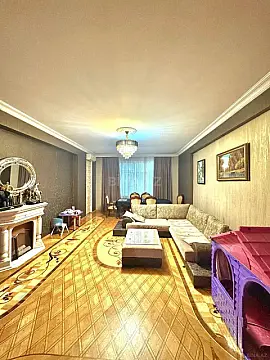Satılır 3 otaqlı mənzil 154 m²