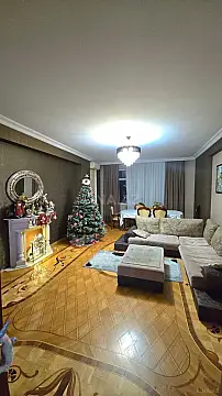 Satılır 3 otaqlı mənzil 154 m²