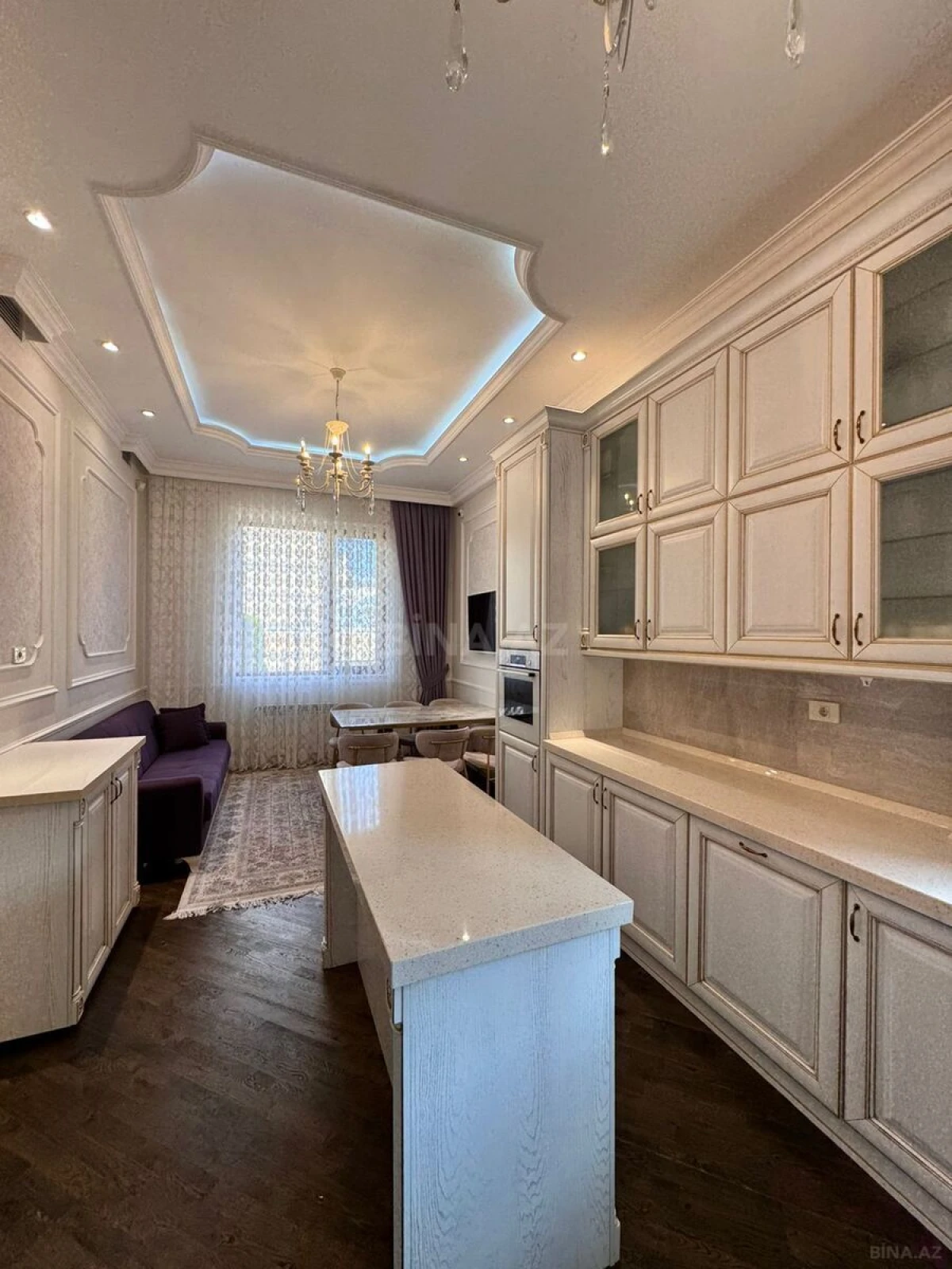 Satılır 6 otaqlı həyət evi 400 m²