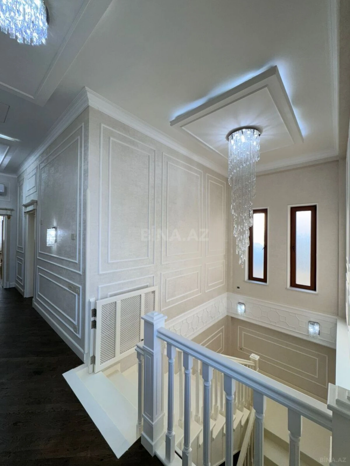 Satılır 6 otaqlı həyət evi 400 m²