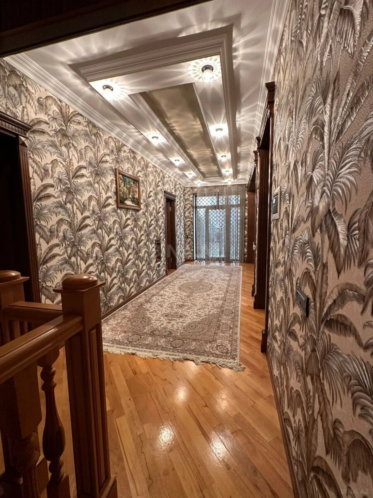 Satılır 6 otaqlı həyət evi 600 m²