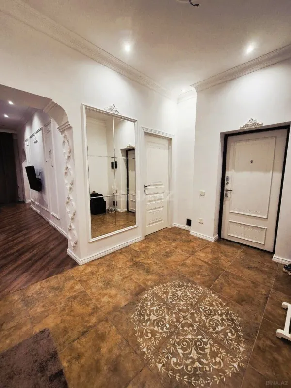 Satılır 2 otaqlı mənzil 65 m²