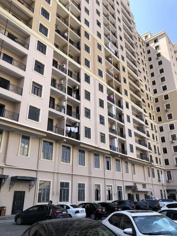 Satılır 2 otaqlı mənzil 65 m²