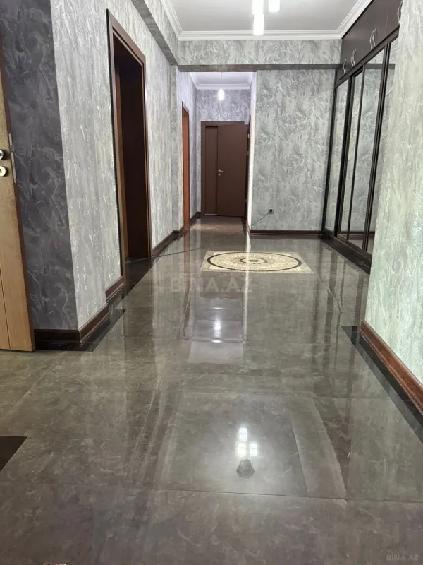 Kirayə verilir 3 otaqlı mənzil 150 m²
