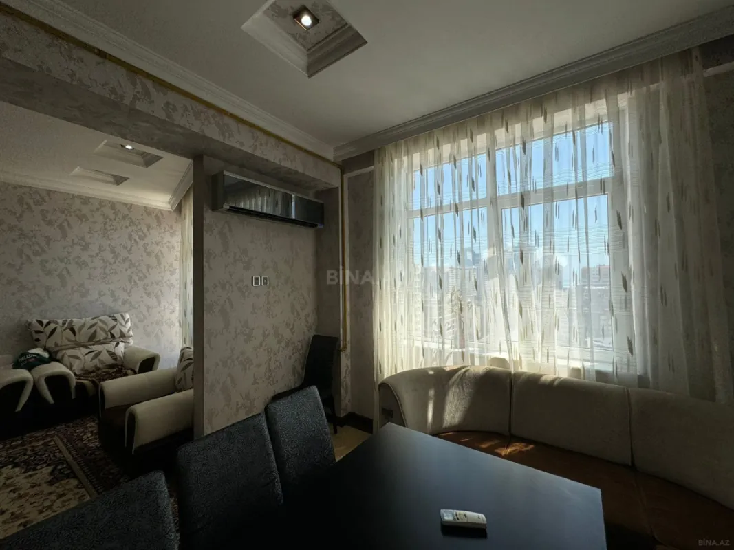 Kirayə verilir 3 otaqlı mənzil 150 m²