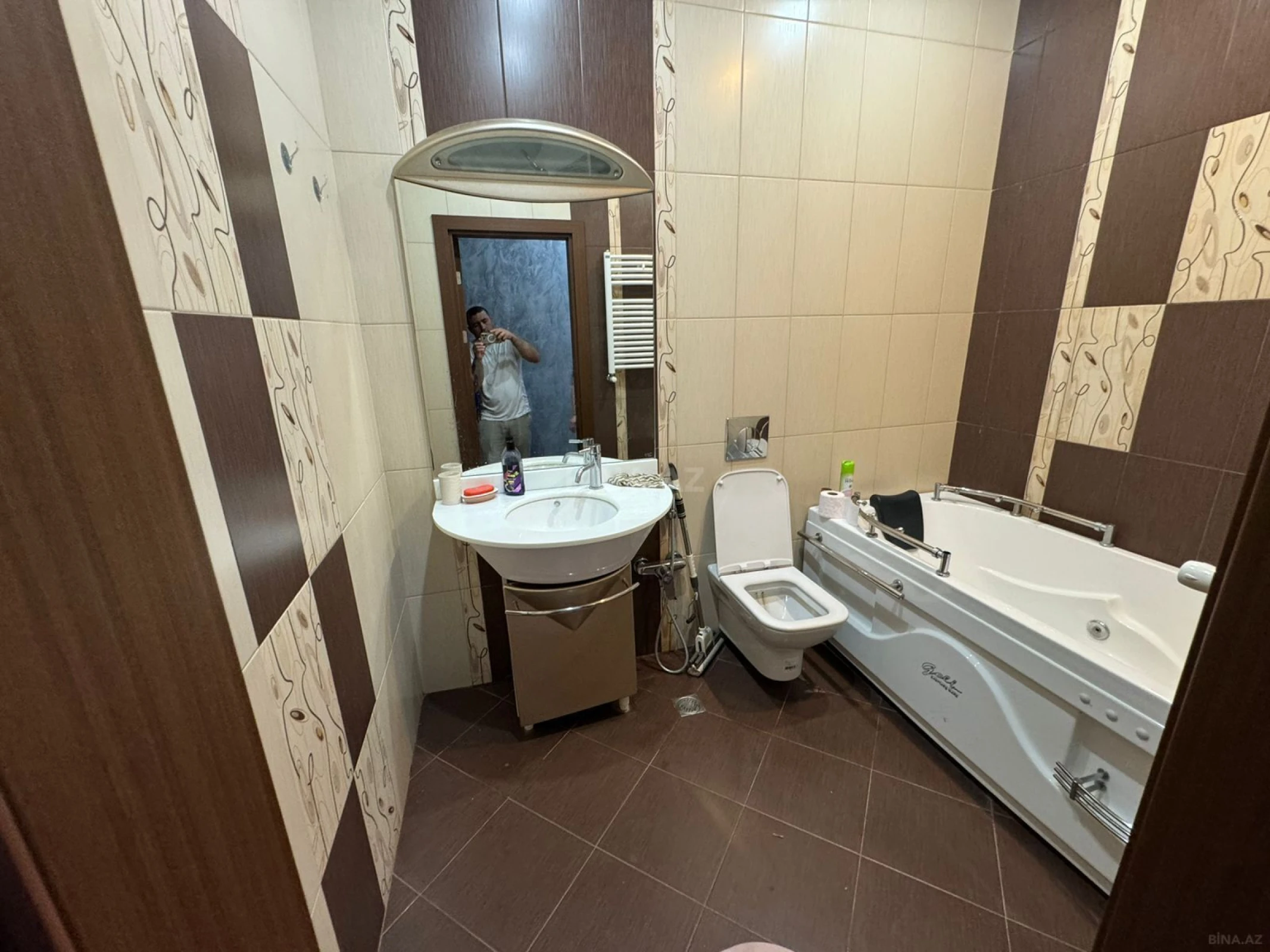 Kirayə verilir 3 otaqlı mənzil 150 m²