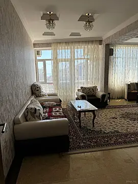 Kirayə verilir 3 otaqlı mənzil 150 m²