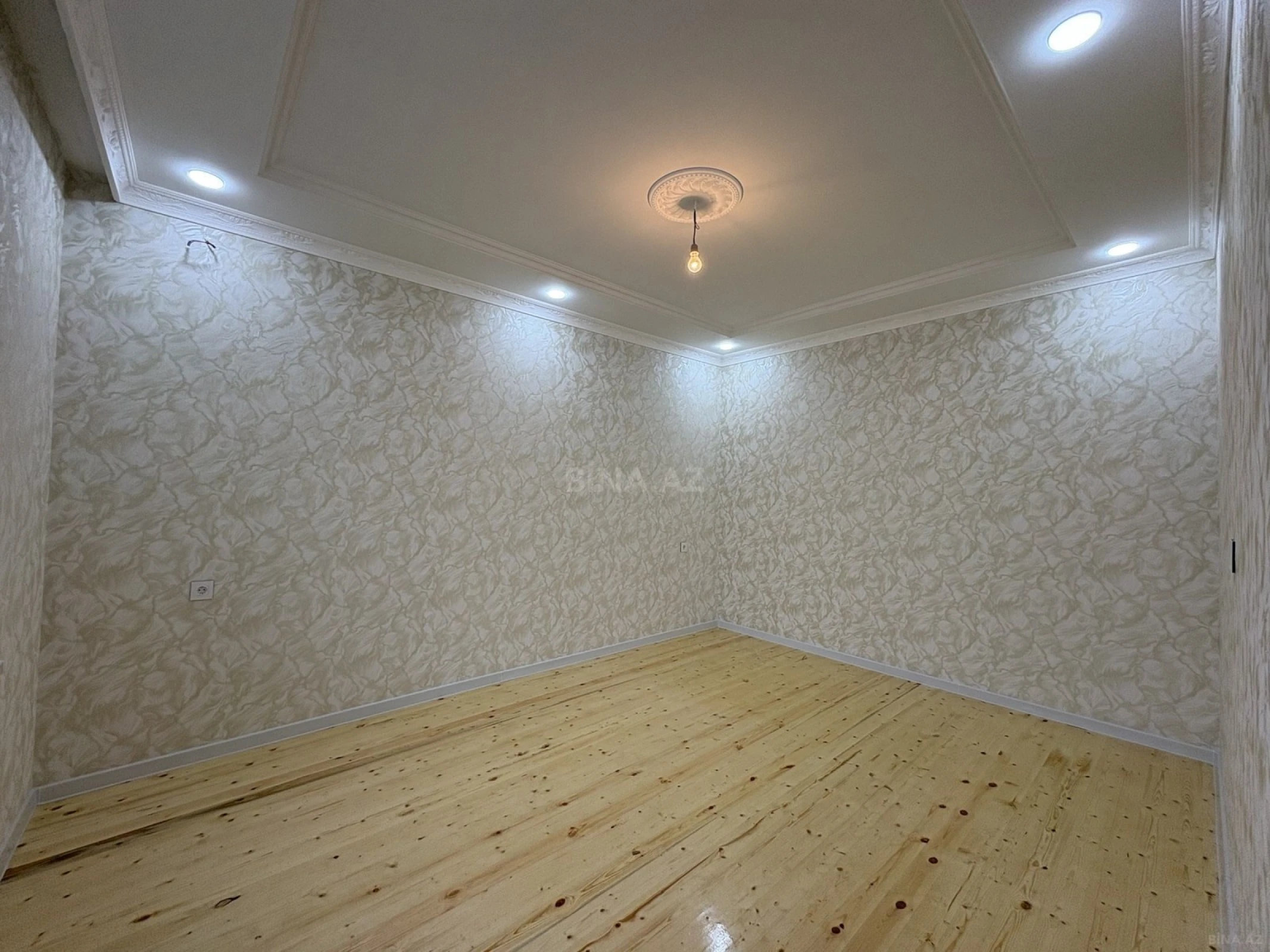 Satılır 2 otaqlı həyət evi 60 m²