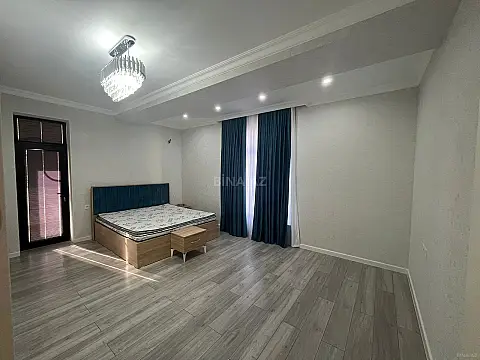 Kirayə verilir 3 otaqlı mənzil 140 m²