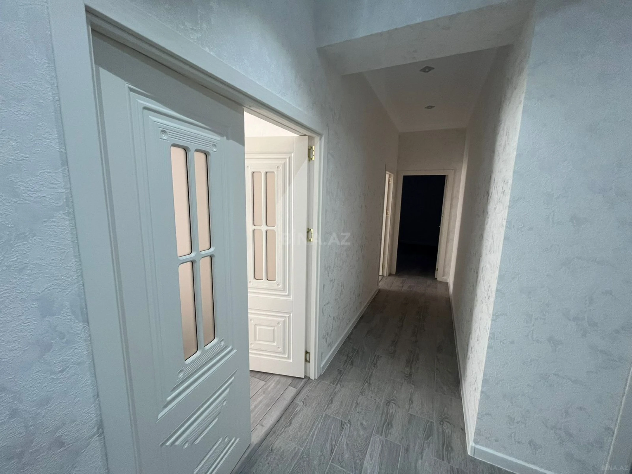 Kirayə verilir 3 otaqlı mənzil 140 m²