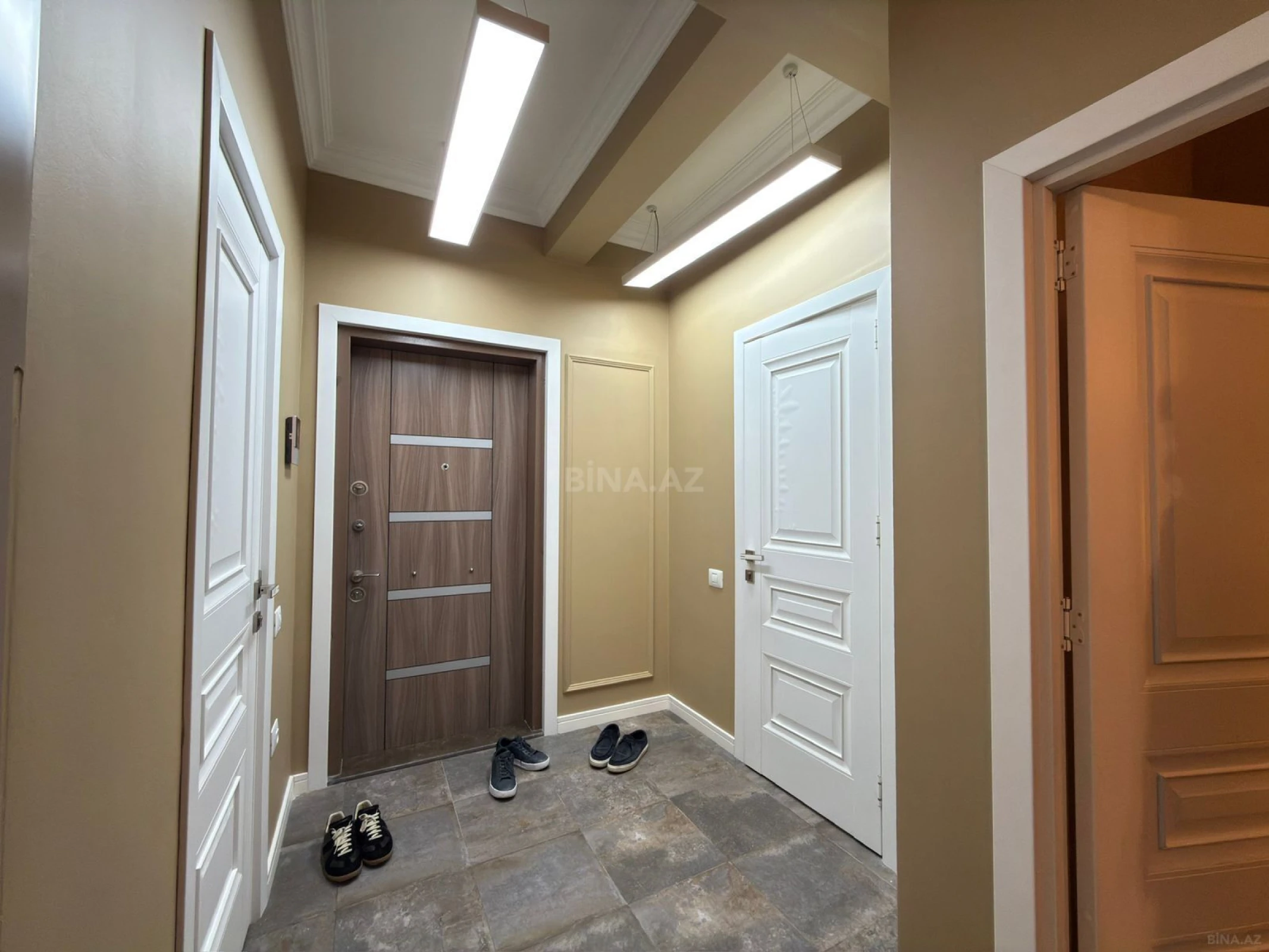 Kirayə verilir 2 otaqlı mənzil 65 m²