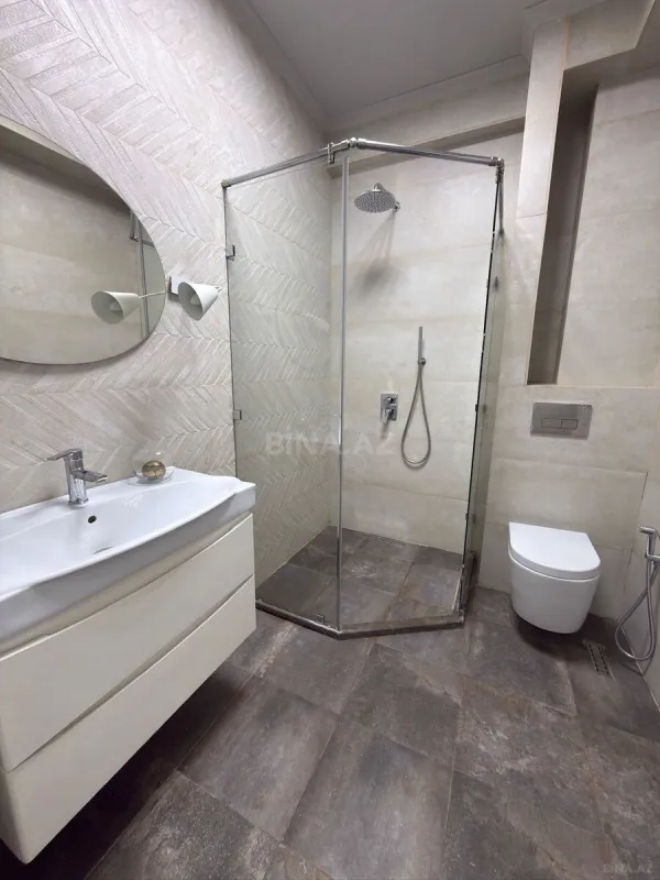 Kirayə verilir 2 otaqlı mənzil 65 m²