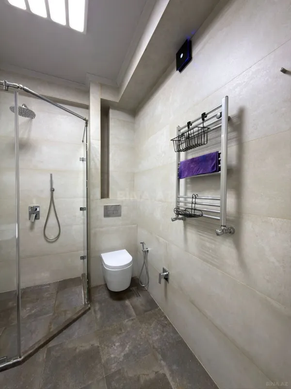 Kirayə verilir 2 otaqlı mənzil 65 m²