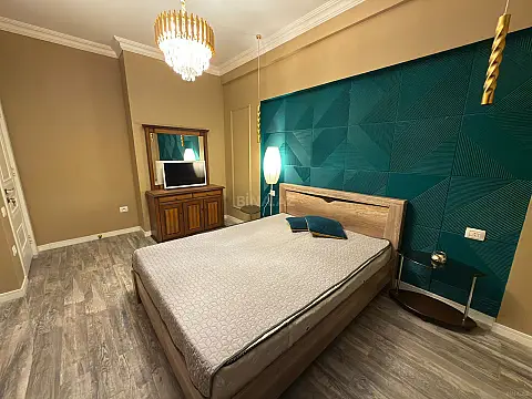 Kirayə verilir 2 otaqlı mənzil 65 m²