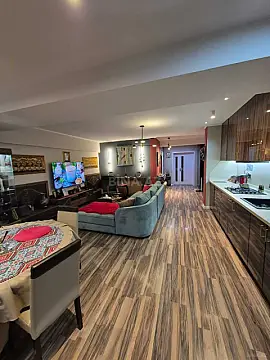 Satılır 2 otaqlı mənzil 75 m²