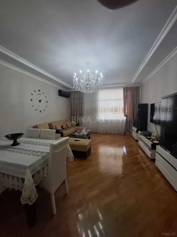 Satılır 3 otaqlı mənzil 129 m²
