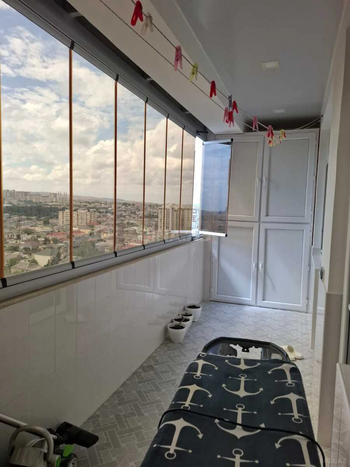 Satılır 3 otaqlı mənzil 129 m²